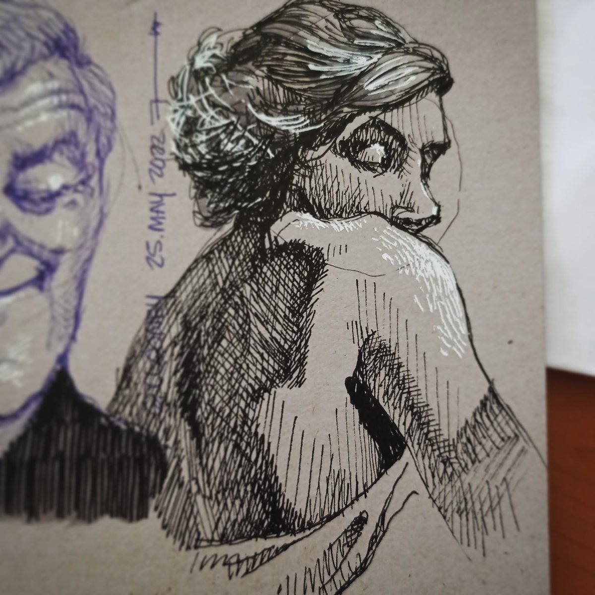 RodionRomanov's tweet photo. Doodle de hoy.
#doodle #portrait #niseparece #micronpen #troiscrayons https://t.co/W0Qmvpvp0E
