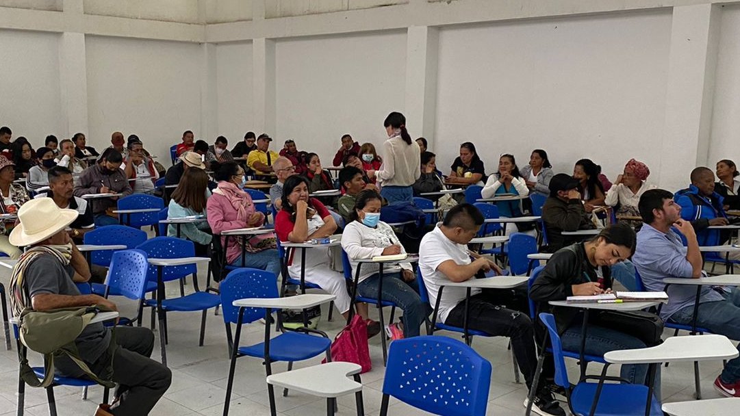 ESAPOficial's tweet image. Hoy la ESAP Cauca en equipo con el proyecto #TerriLab y los laboratorios de co-creación del grupo de investigación 'Innovación Pública y Políticas públicas  #Innovus', realizaron el diplomado en Participación Ciudadana, Estrategia y Resolución de Conflictos en Piendamó, Cauca.