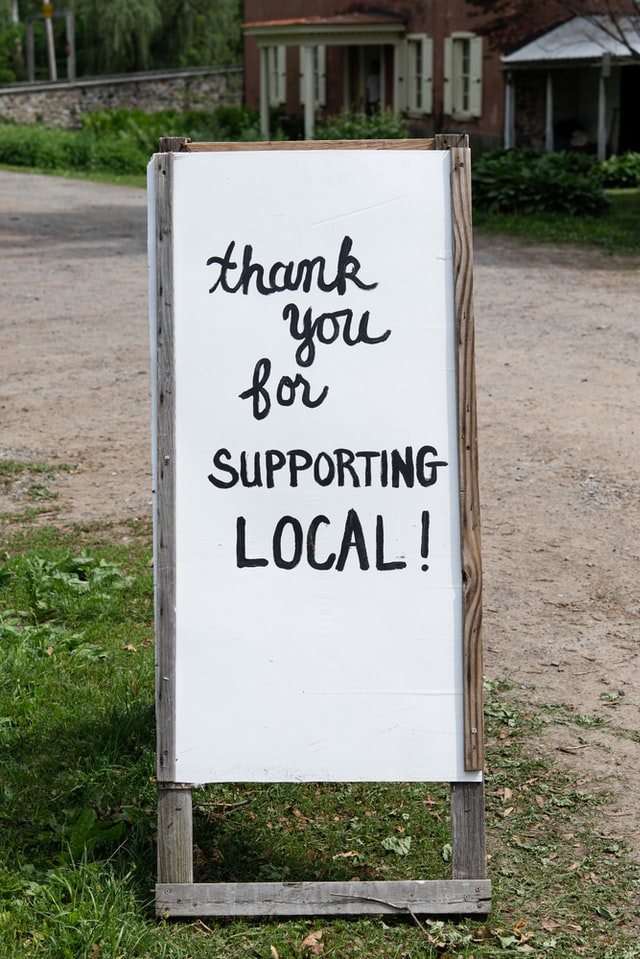 johanna_spuls's tweet photo. Don't forget to stop by FV Farmer's Market Saturday and say hi to the Valley Local vendors! Everyone who visits will get a bonus entry for the gift basket raffle! #TakeawayGiveaway
#ABTatUFV #ABTPod2 #ValleyLocalTakeaway #ValleyLocalOnLocation
Photo by Zoe Schaeffer on Unsplash https://t.co/zrvCnf9j8i