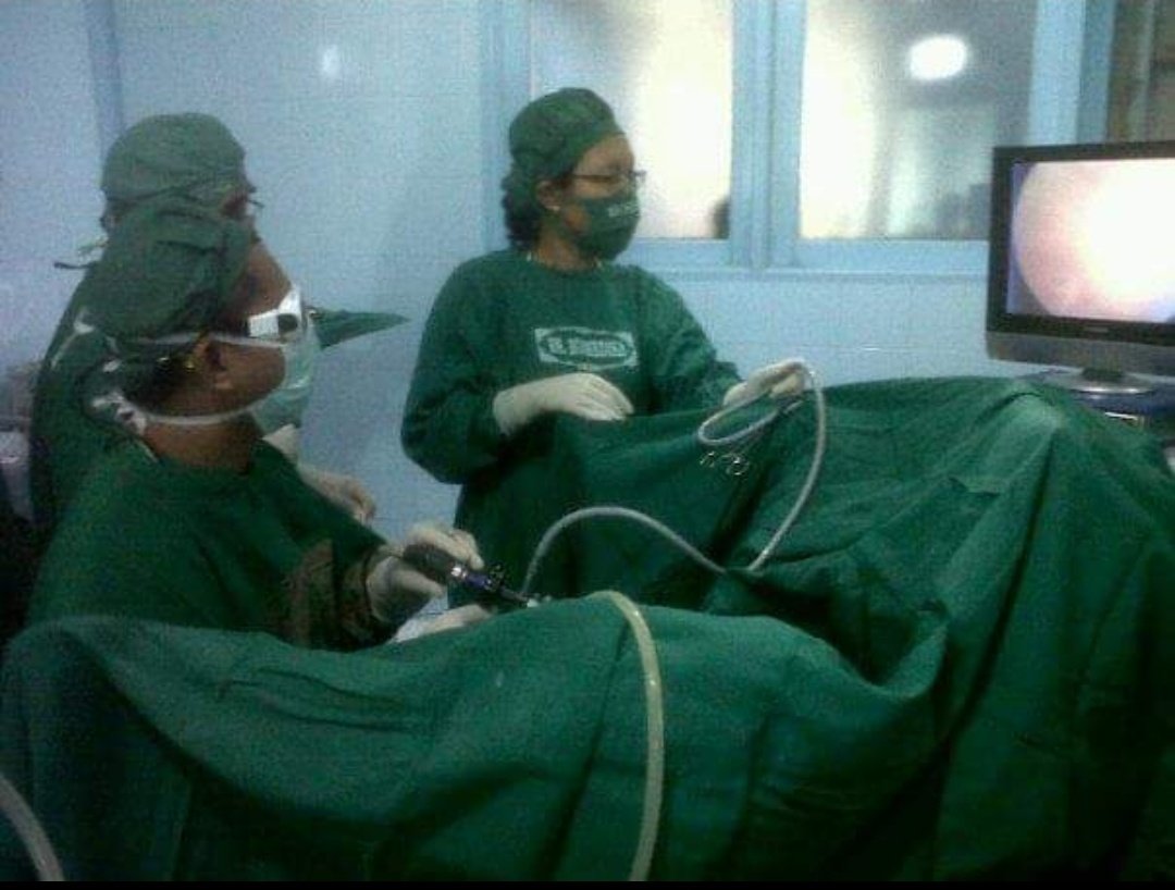 Work...
Bismillaah... sy mau spill pekerjaan sbg perawat asisten bedah. Semoga bs berguna bagi adik2...