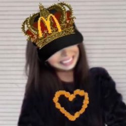 notkelbel's tweet photo. #NuggetQueen #McDonalds https://t.co/w5J1tTU1k3