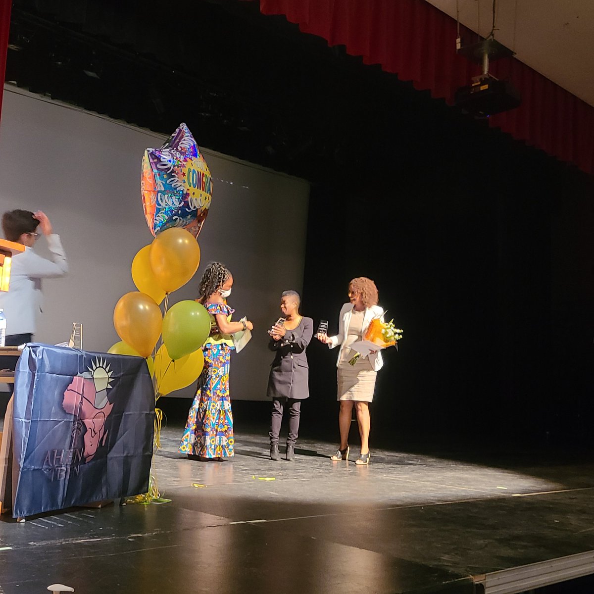 S. Elwin tweet media