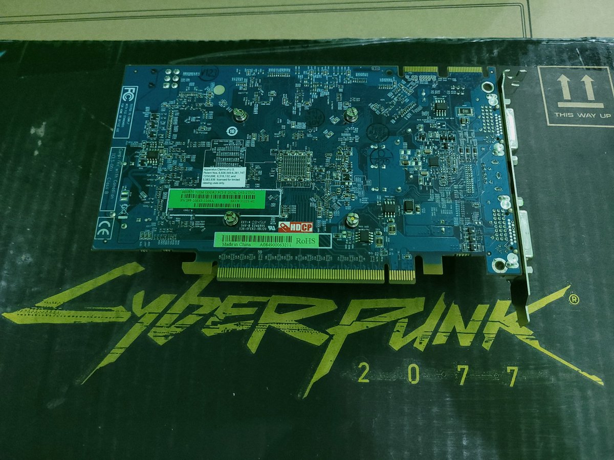TefensTech's tweet photo. 😮 @SapphireTech @AMD #Radeon HD 3850 w/ painted heatsink for #venom #PCmod 
Watch the full PC Mod video on https://t.co/x5QrzPgYVe https://t.co/CvSUn1zlMp