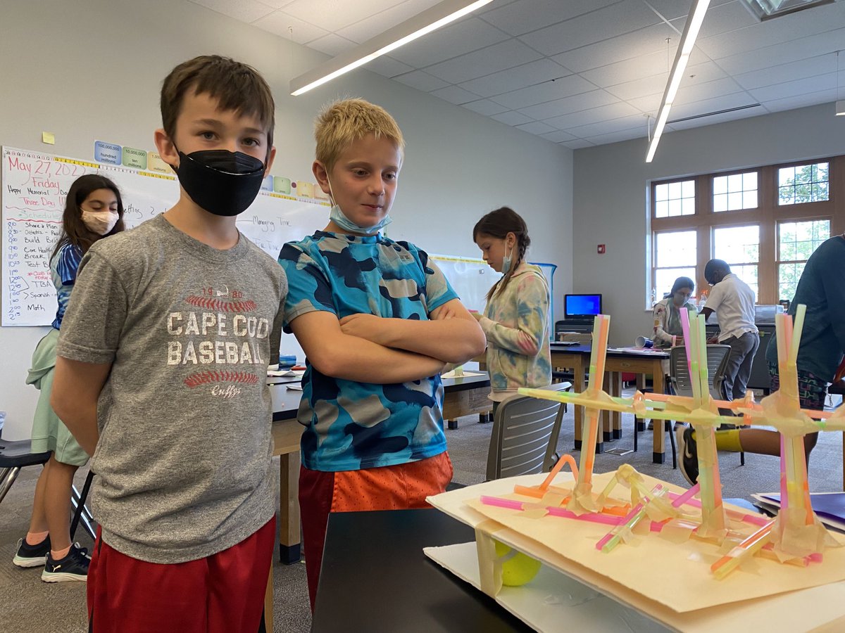 MphSteam's tweet image. We expanded our earthquake houses to bridges. Ss tested their bridges with two earthquake tests and a weight test (cups full of pennies). ⁦@MPHlowerschAbdo⁩ ⁦@MPHbridgeRicc⁩