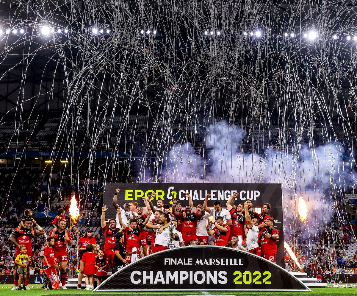 𝐏𝐨𝐮𝐫 𝐥’𝐡𝐢𝐬𝐭𝐨𝐢𝐫𝐞 𝐨𝐧 𝐝𝐢𝐬𝐚𝐢𝐭… 🏆
80 ans après son dernier titre, le LOU Rugby remporte la Challenge Cup 2022. 
•
#TeamLOU 🔴⚫️
