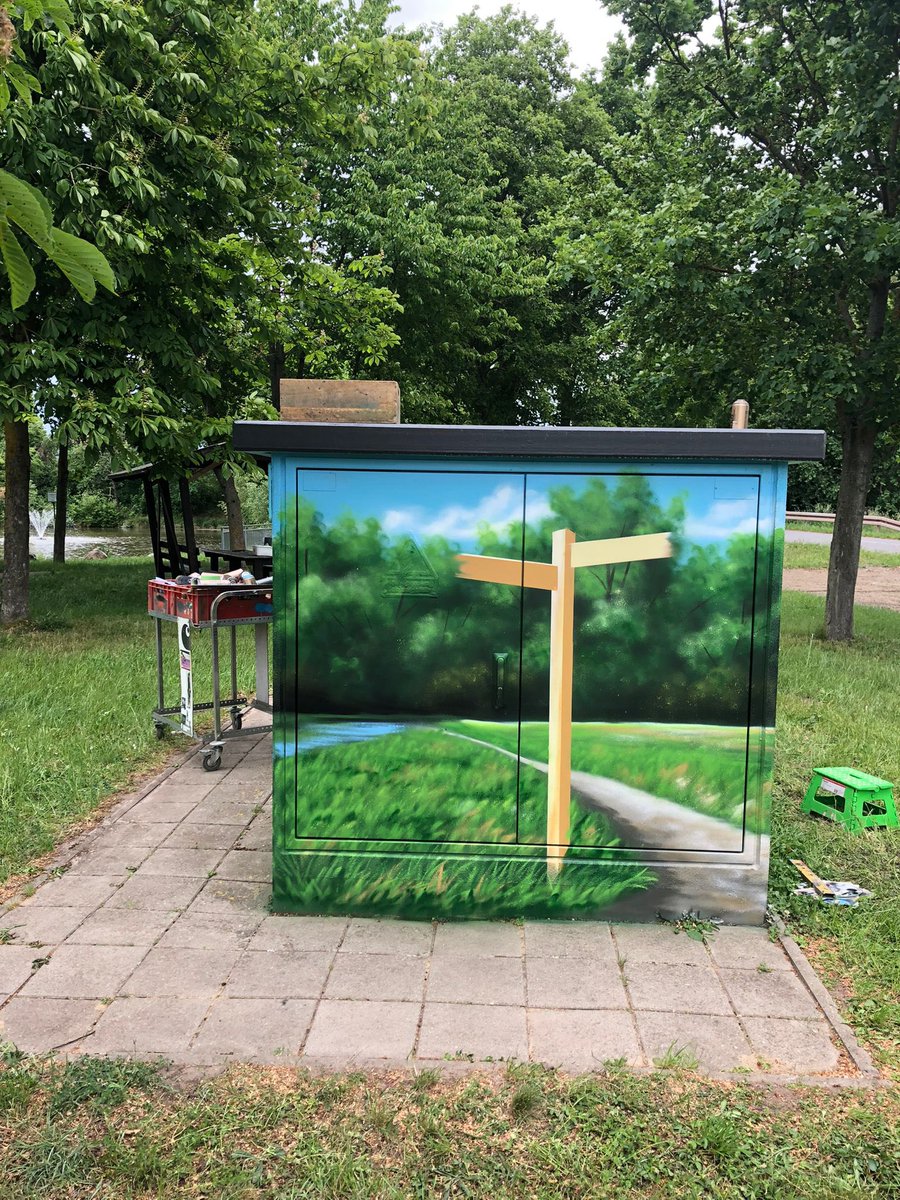 CoraLandshuter's tweet photo. Es geht weiter #Trafokunst #Bebertal #HoheBörde https://t.co/fbCD2JkI1G