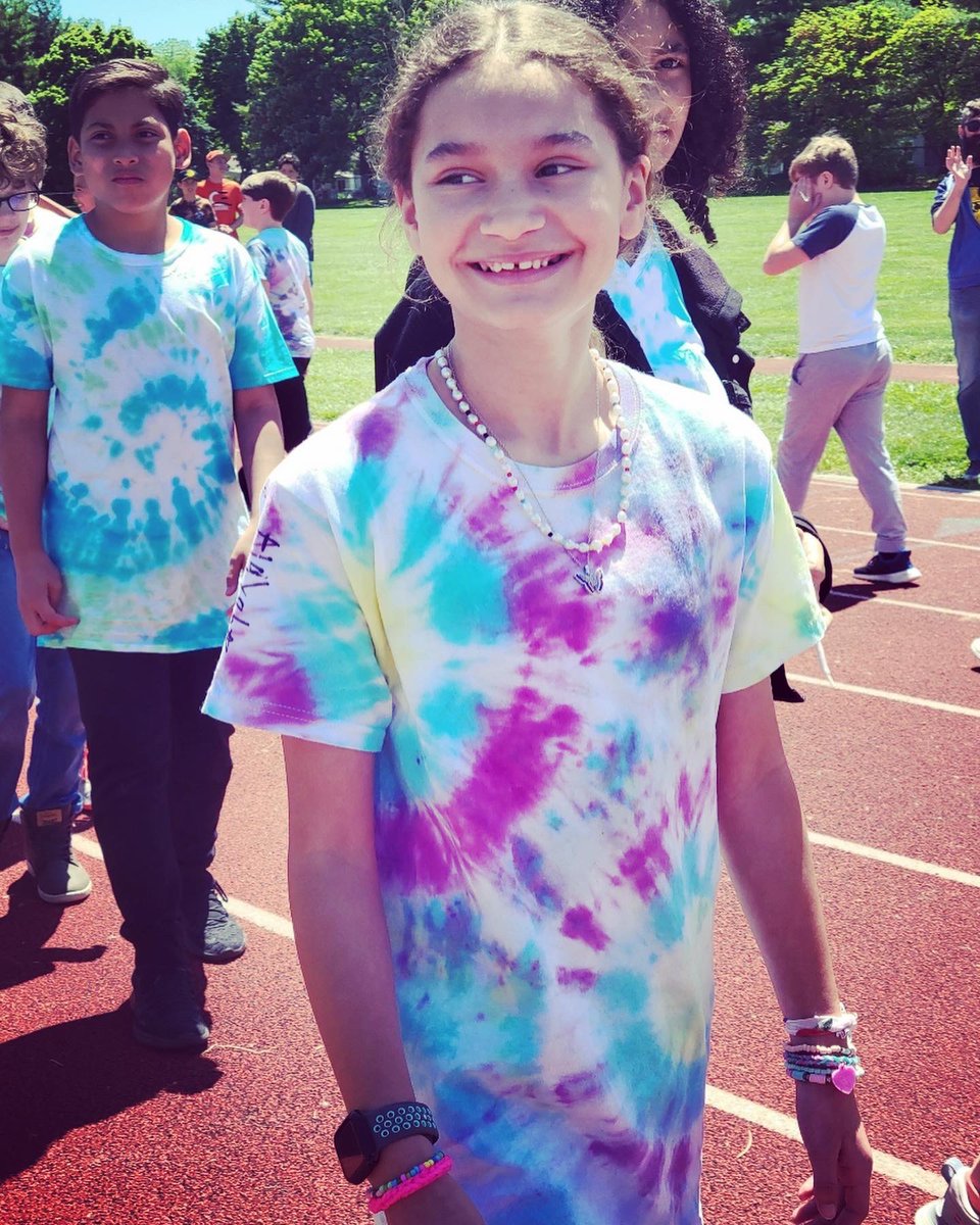 5th grade walk! Our 8 years as a Briarcliff family were more than we could have ever imagined. Thank you to our children’s teachers that shaped their minds and souls. They are better humans b/c of you, and I could not be more thankful. 💙 #learningonthecliff <a href="/NKCSchools/">NKC Schools</a>