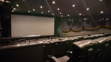 トップガンの映画を観るなら4dx 迫力を感じたいならこのシステム ライジョイ