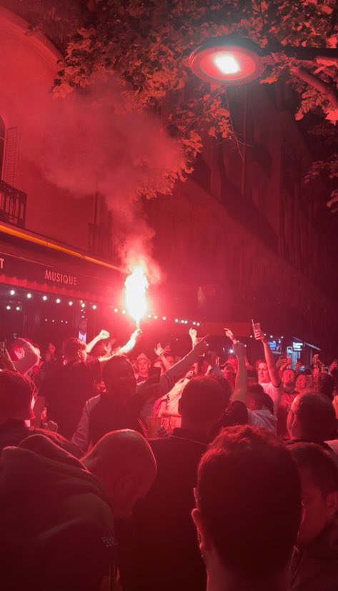 JanMolby's tweet image. 🔴 Red sky at night, shepherds delight 🇫🇷