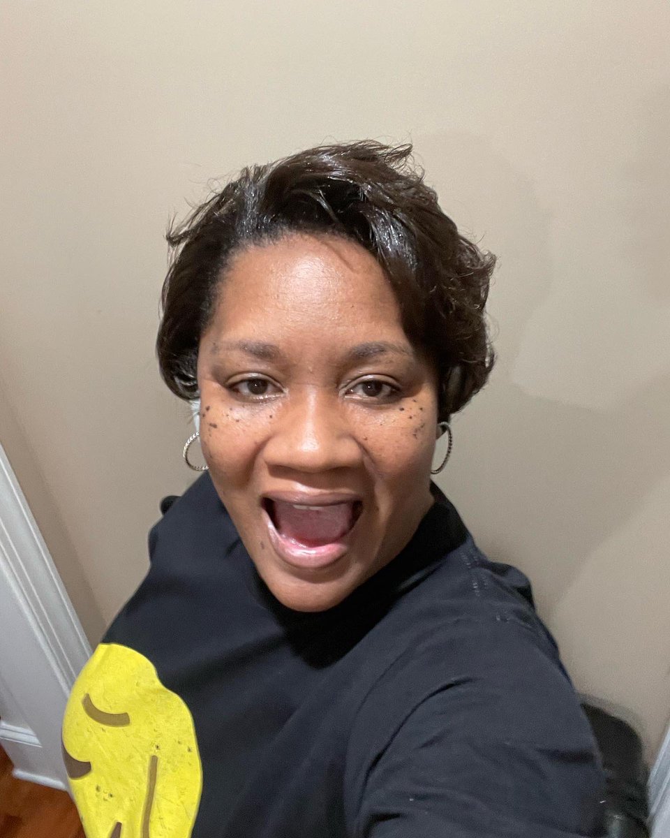 21 years of serving my community as an educator and 13 of those years as a principal in the books!
#PrincipalLewis