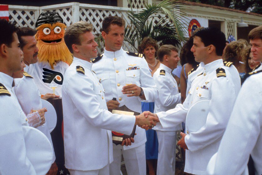 GrittyNHL's tweet image. After chasing sunsets
One of life’s simple joys
Is playing with the boys 

enjoy ur #mdw #topgun