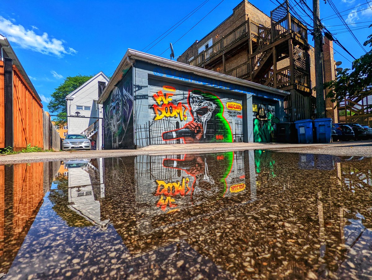playground606's tweet photo. @SheaSerrano Or a garage paintjob https://t.co/xNGHHDGrXn