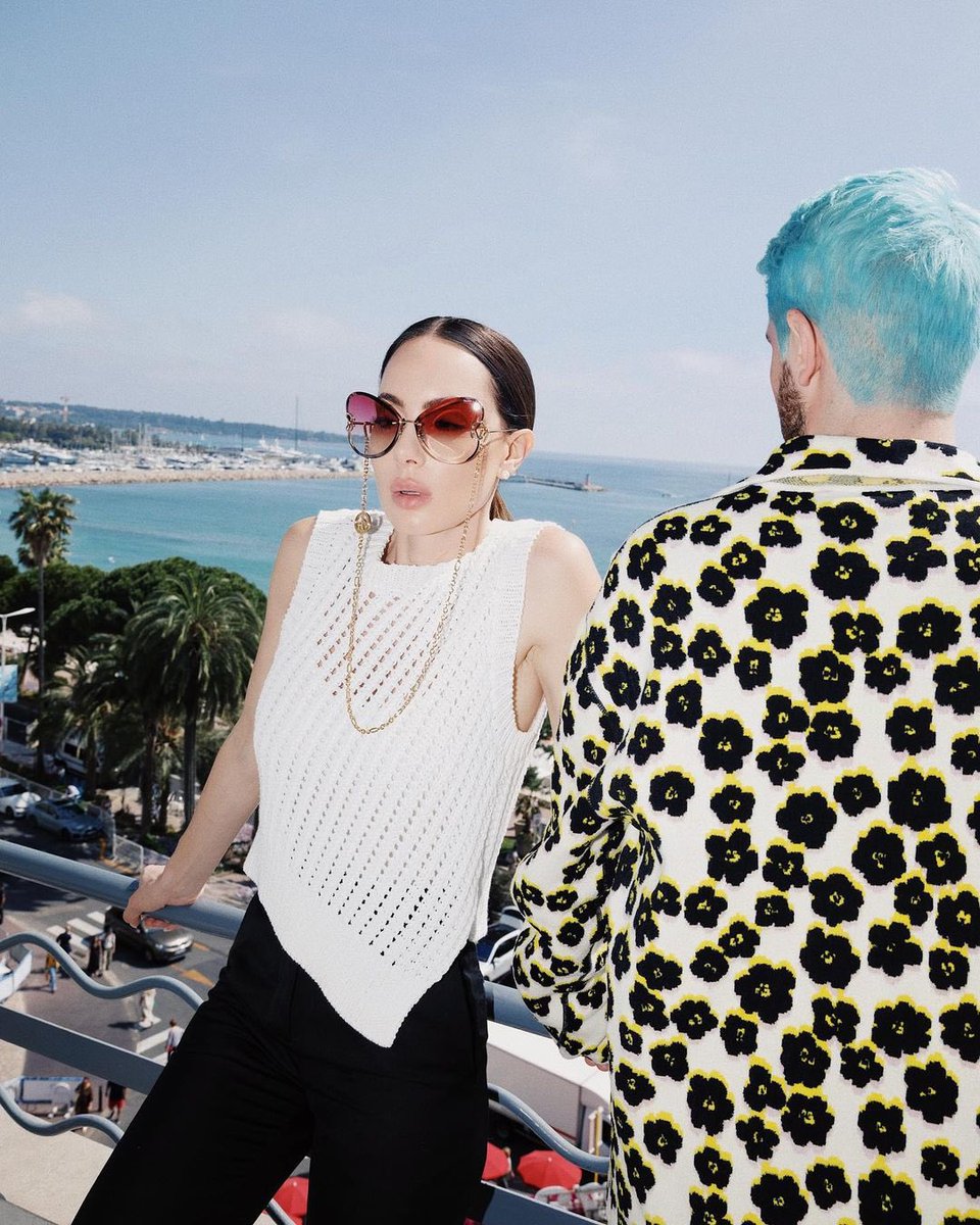 Shawty pass my shades