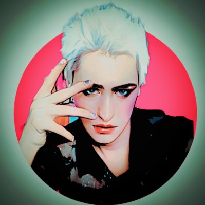 ALEX KAUTZ 💋 tweet media
