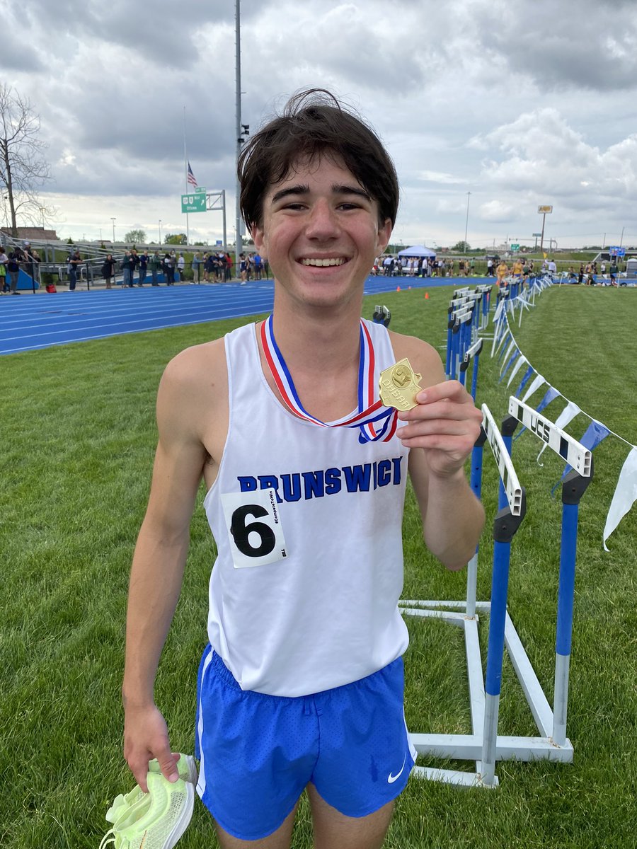 B-TR: <a href="/medinaathletics/">Medina Athletics</a> junior Tino Ramos (800) and <a href="/BHSGoBigBlue/">Brunswick HS Athletics</a> senior Alex Keller (1,600) have won Findlay Division I Regional championships and are headed to the <a href="/OHSAASports/">OHSAA Sports</a> state meet