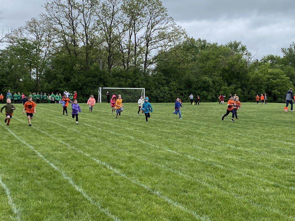 We had an amazing field day at Countryside today!!! 🏅⚽️🎉<a href="/barrington220/">Barrington 220</a> #seethestudent