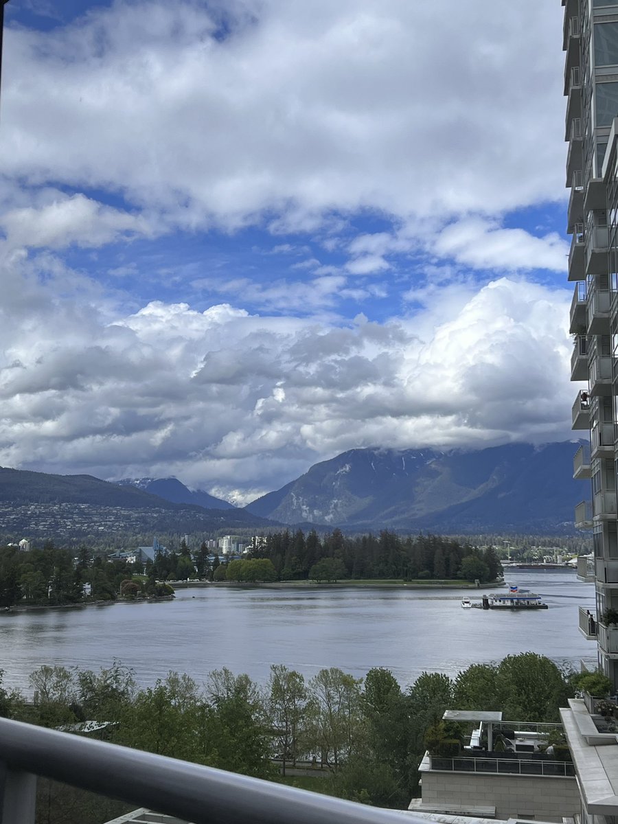 YangWestern's tweet image. Hi Vancouver! #ECS2022