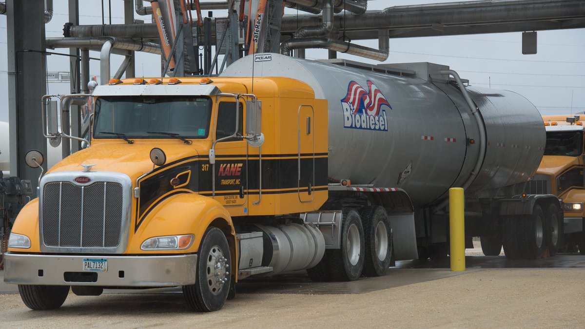 ASA_Soybeans's tweet photo. EPA announced last week it has reached an agreement on a timeline for the publishing of future annual biofuel blending targets. Read more: https://t.co/zmjqW6vaZJ #RFSworks #Biodiesel #AgPolicy https://t.co/M5nVbEj0GG