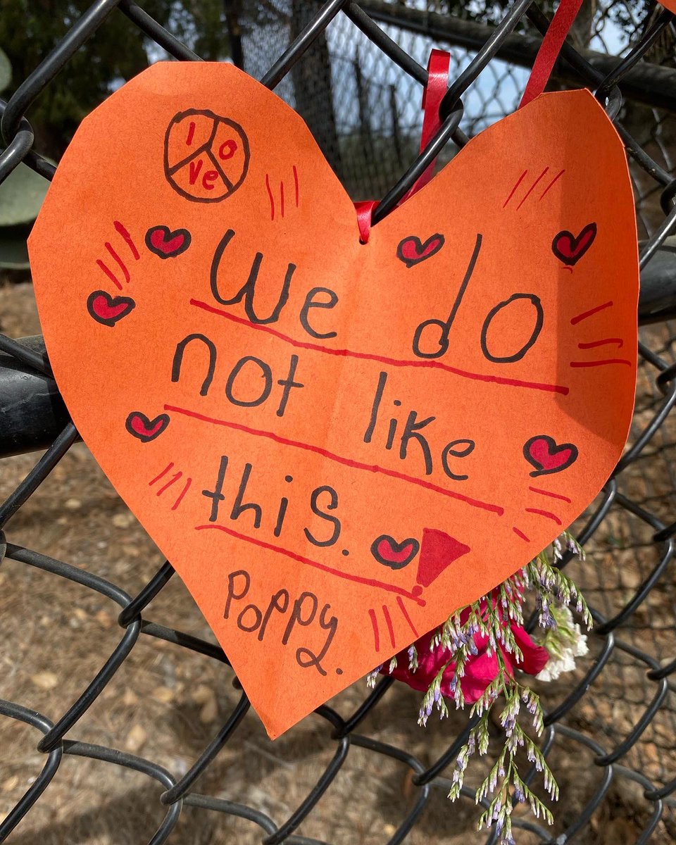 Communities tweet media