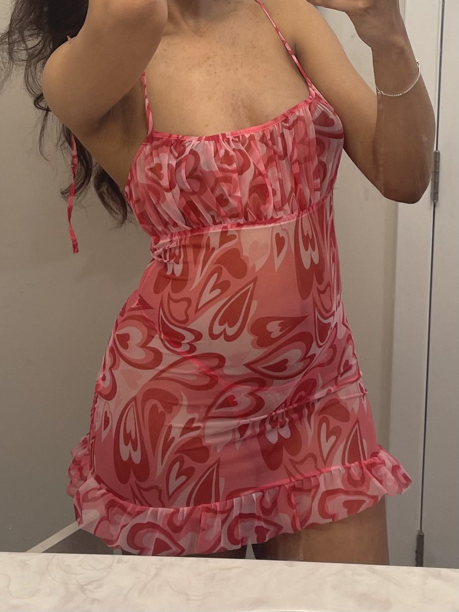 PrincessMilf00's tweet photo. up close but it just gets dirtier 😳🫣😊 https://t.co/PQZdCk2MvW