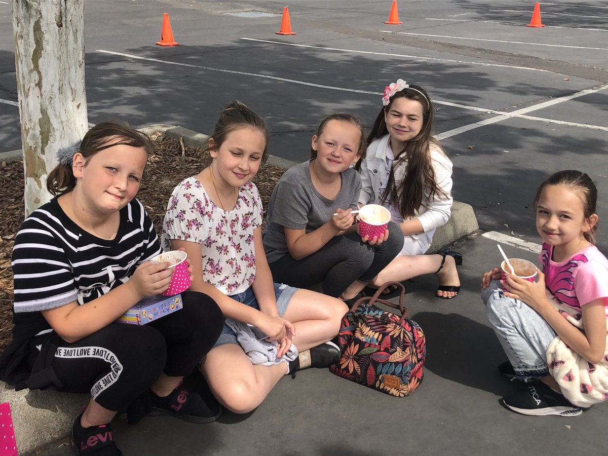 clstward1's tweet photo. Fantastic #EPICstudents year end carnival! Fun day before having to say goodbye to these awesome #4thgrade scholars. This was a terrific year! My ❤️ sings being part of the #gcc_charters family! #gccstrong @GCC_Charters &amp; @EPIC_academics https://t.co/G163dI4eJl