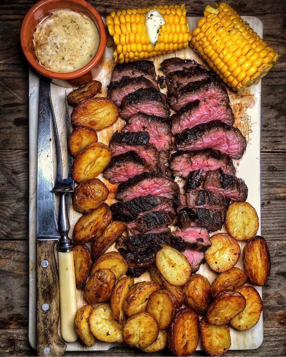EasyHowToBBQ's tweet photo. Nice steak 🥩 platter #bbqlife https://t.co/D0Gf33tjky