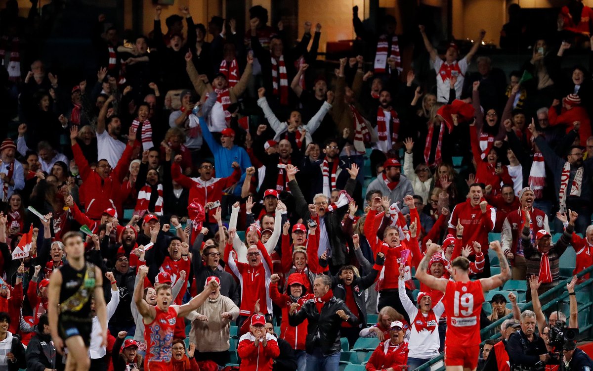 Sydney Swans (@sydneyswans) on Twitter photo All in it together. What a pic.
The <a href="/scg/">Sydney Cricket Ground</a> was electric last night.
π· <a href="/DylanBurnsAFL/">Dylan Burns</a>
#Bloods All in it together. What a pic.
The <a href="/scg/">Sydney Cricket Ground</a> was electric last night.
π· <a href="/DylanBurnsAFL/">Dylan Burns</a>
#Bloods