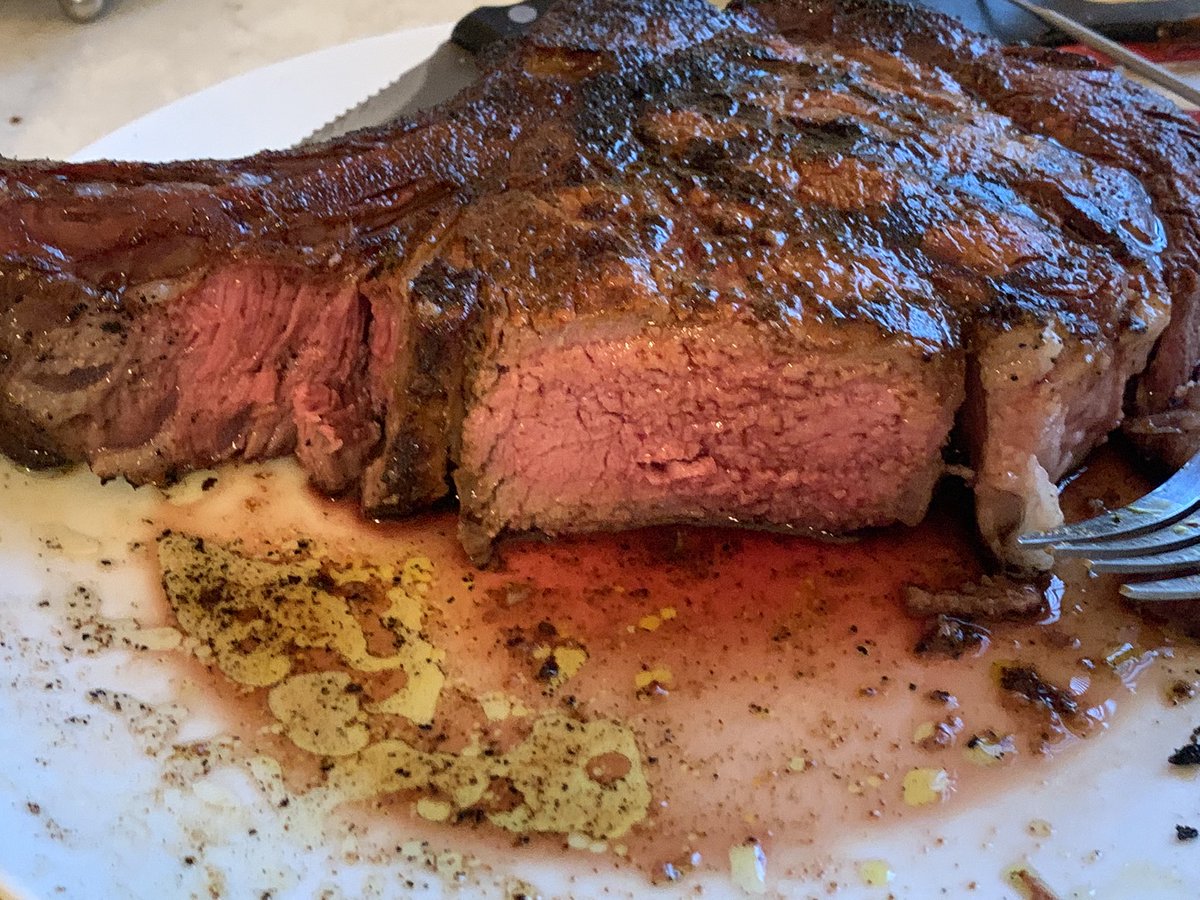 graveytrain65's tweet image. Good evening y’all. We have started our Memorial Day weekend with our kids and grandkids with swimming and grilling.Did a reverse sear using post oak, hickory and cherry on this cowboy. Steak and it melted in our mouth🇺🇸🇺🇸🇺🇸@KossSauce @GardnerKatyg8 @br_ander21