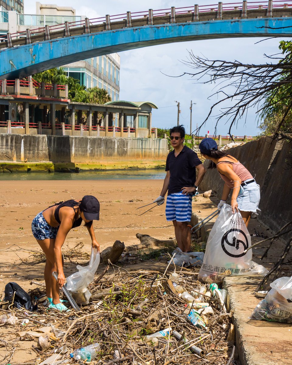 CleanTaiwan's tweet photo. Today is the day!!

24 locations around #Taiwan cleaning the beaches and forests!

#TNCU2022 https://t.co/L1ssfhkfRm
