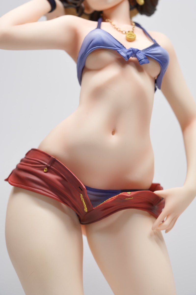 見栄子完成品フィギュア好評ムッチリ発売中❤️ 