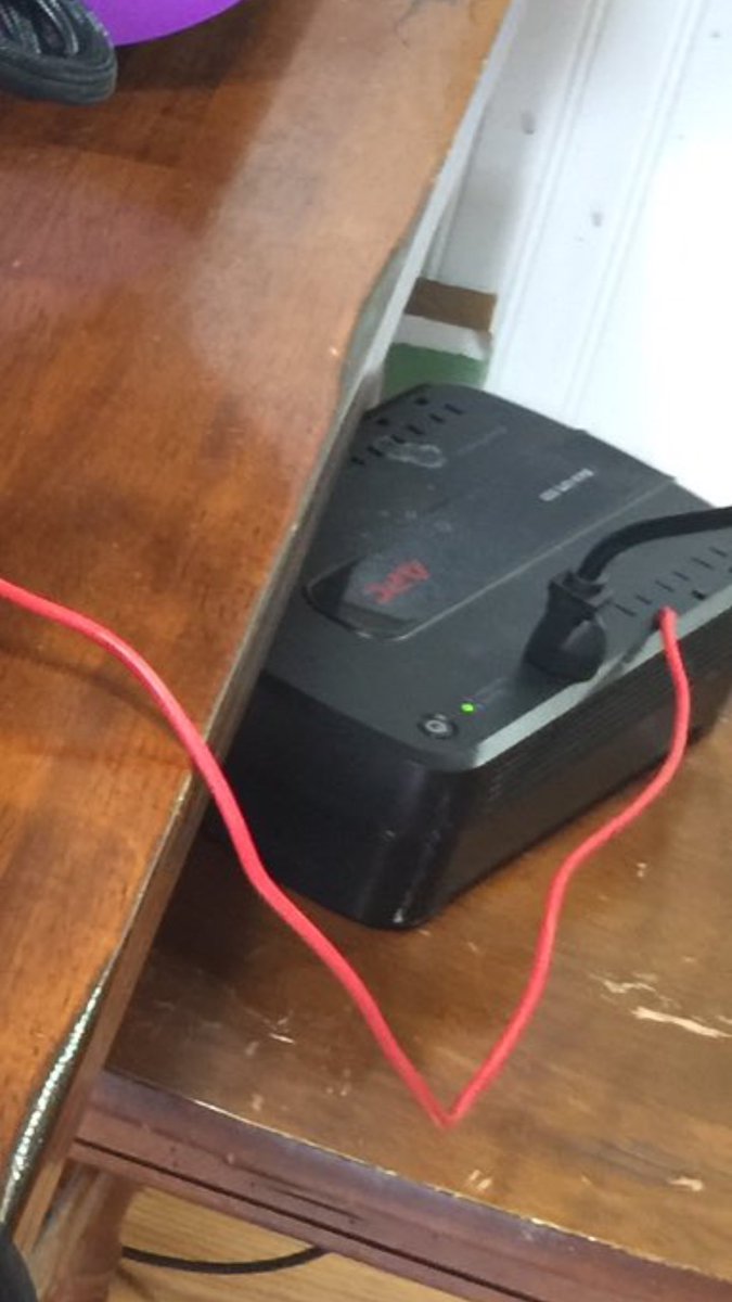 GameDevMicah's tweet photo. This is what we call a 9000 level ground, a battery backed up ground #bigbrain #professional #systembuilder at work 👍👌#gamedev #indiegamedev #ue5 #ue4 #ddr5 #pci5 😬😬😬😬 https://t.co/9jVa9XzI2l