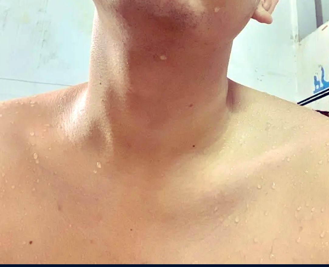 Janttp23's tweet photo. Jong skol kmeng kmeng slim slim Tuk vai x ayuk krom 23 😂 https://t.co/w3xCRmxlIS