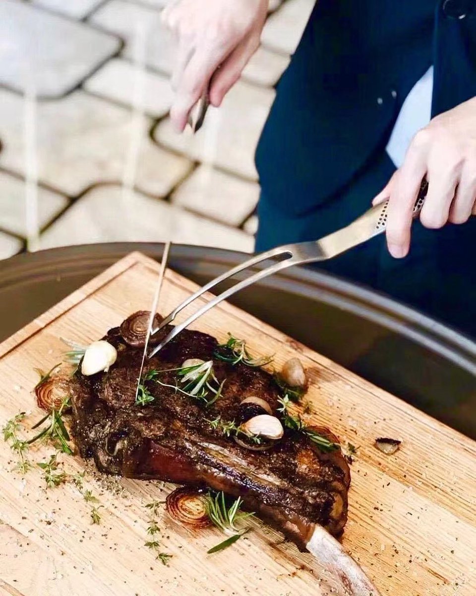 MO_PUDONG's tweet image. 【Top Six Things to Do at MOPUD After Lockdown】No. 3— As cooking at home has become a repetitive chore, exceptional Western cuisine turns to be what food connoisseurs long for the most. After the life is back on track, we welcome you back to Fifty 8° Grill.  #afterlockdown