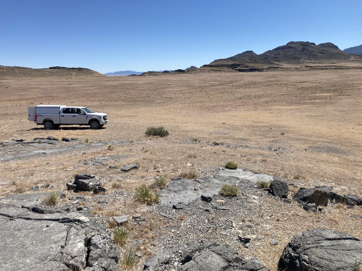 GeodesyRules's tweet image. It was so nice doing some fieldwork again after many years. Installed GPS stations across the Pahranagat Shear   Zone in southern Nevada. @NVGeodeticLab