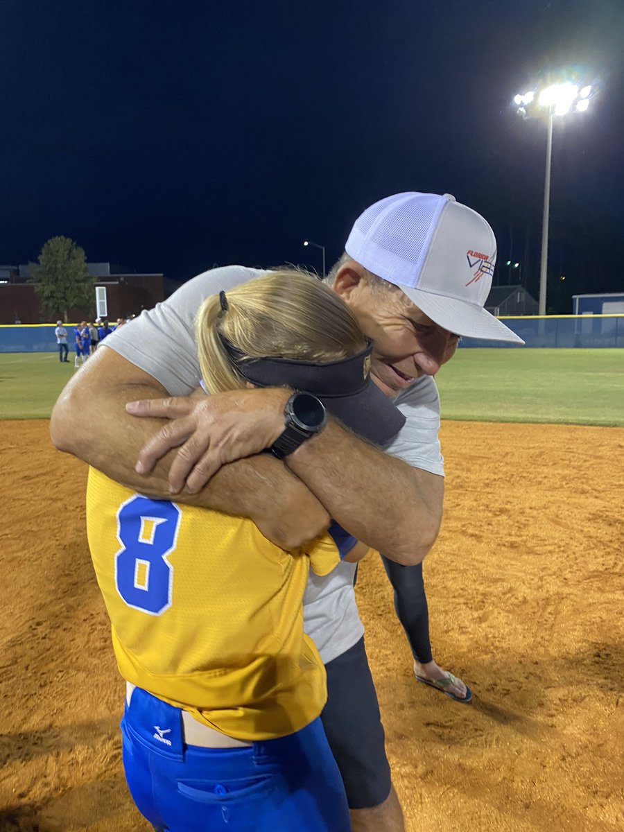 suziewilson11's tweet photo. 5A SC State Champions!!  #gojackets #wearefortmill https://t.co/lJGGhoSvxW