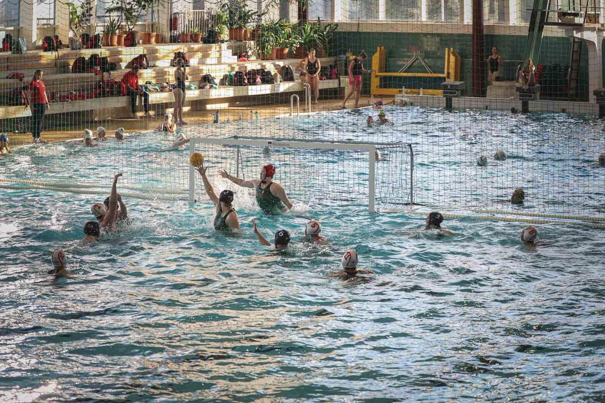 Wales 3 - 22 England Red

Pictures from the match this evening against England Red.