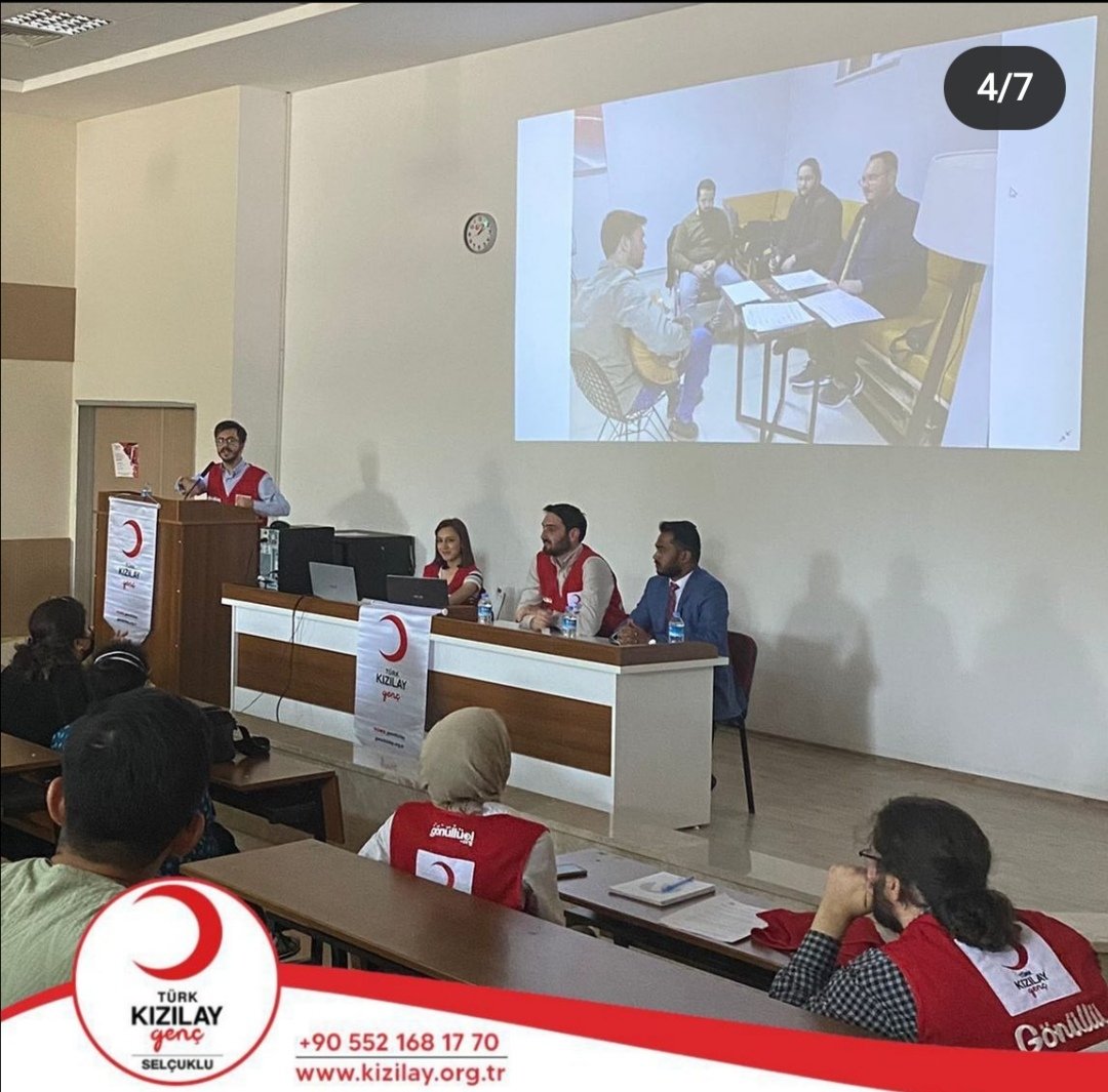 Selçuk Üniversitesinde "Gönüllü Gençlerle Yükselen Kızılay" söyleşimizi gerçekleştirdik. Genç Kızılay Selçuklu Başkanı Ömer Topaç ve Eğitim Birimi Sorumlusu Yasin Yücetaş Kızılay'ın önemine vurgu yaptı.