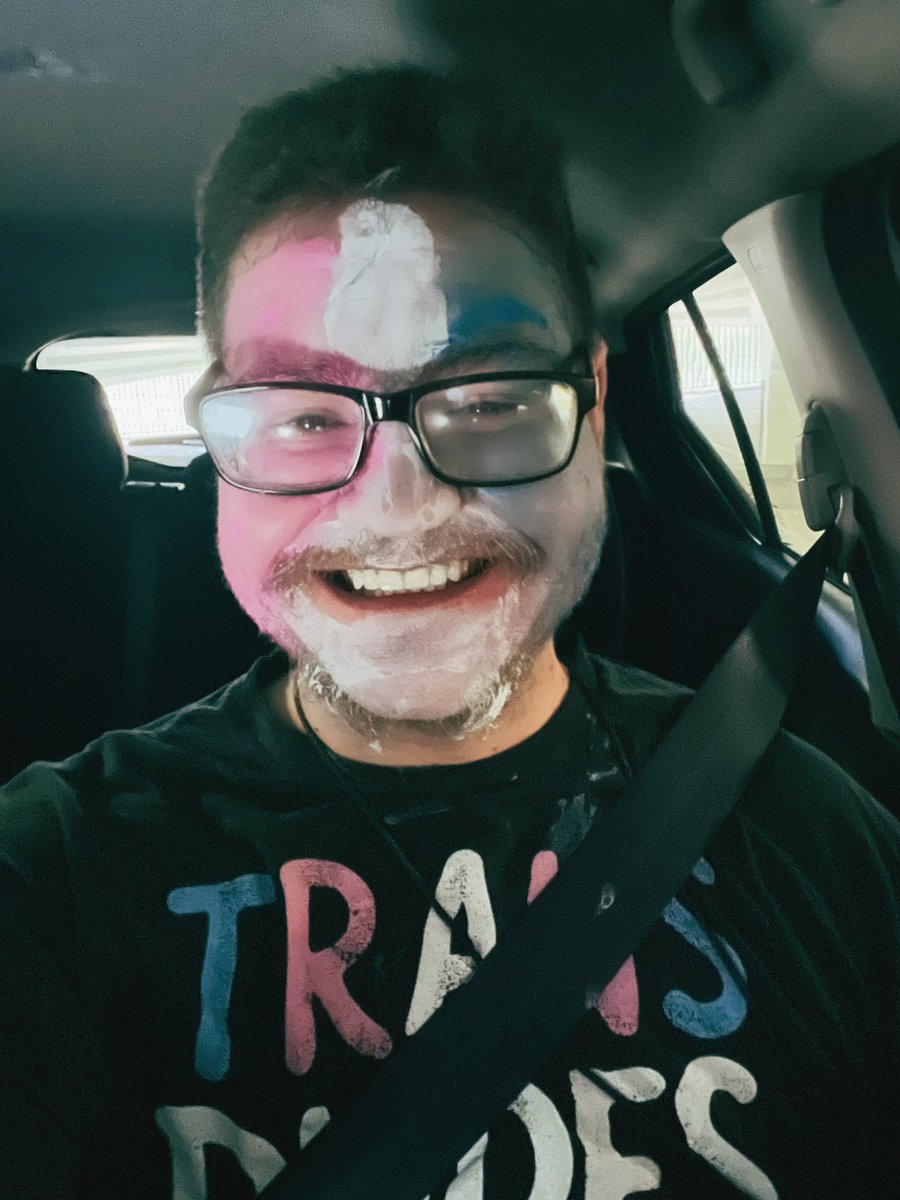 StigmaFighter36's tweet photo. Proud to be me #ProudTransMan 🏳️‍⚧️🏳️‍⚧️ https://t.co/RaCFZdpw7D