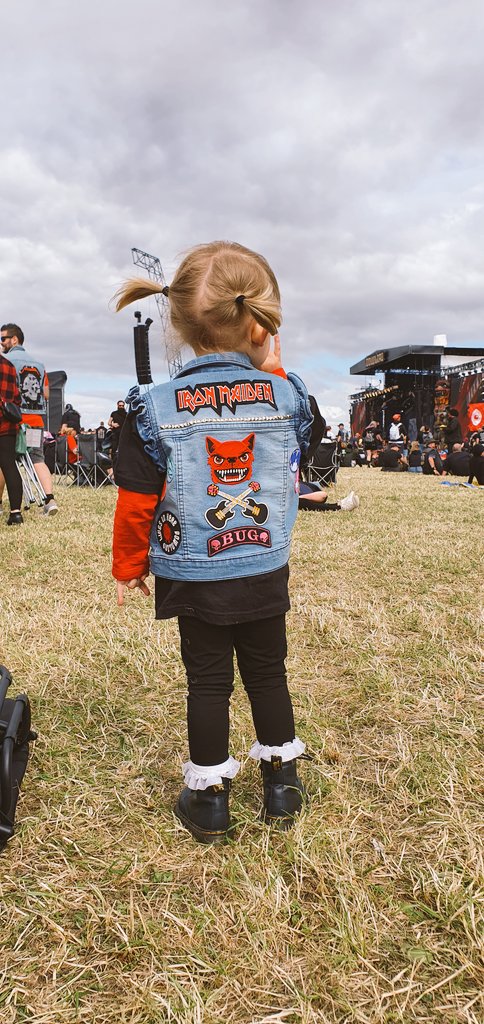 Have you ever seen anything more adorable in your whole life? ❤️ @IronMaiden @DownloadFest