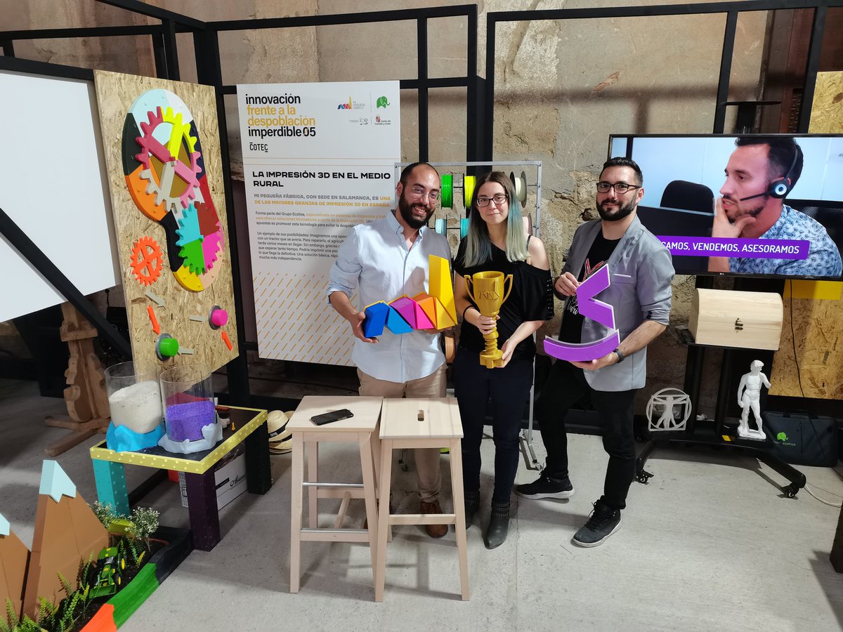 No te quedes sin visitar el stand de nuestros expertos en impresión 3D, <a href="/MPF3D/">Mi Pequeña Fábrica | Trofeos y Medallas en 3D</a> 🏆
¡Además, los más peques se llevarán un trofeo!
#Imperdible_05