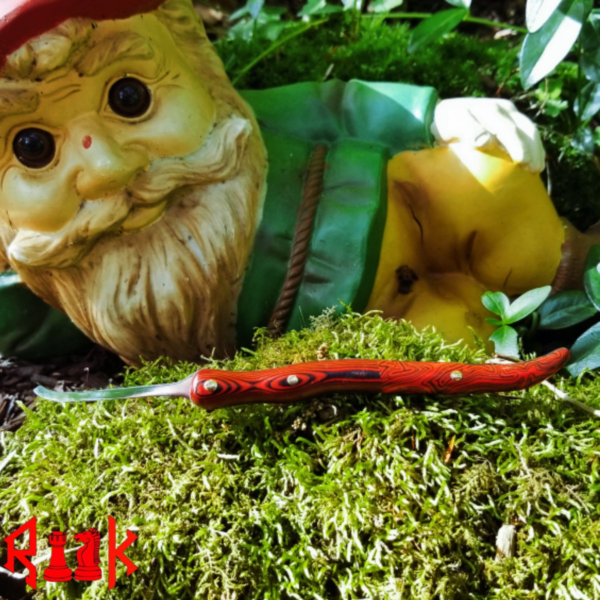 Just some questionable time well spent 😆  full tang, mixed G-10 handle and 3 peened brass pins.