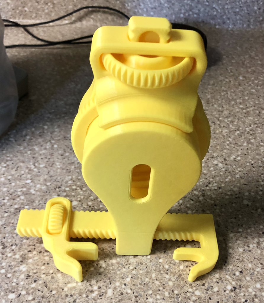 KirbyScience202's tweet photo. This 3-D print job was fun to make…makes taking photos of what students are looking at under a microscope much easier than by hand!!! #aroostookctoy #kirbyscience111 https://t.co/uMkoPs2XLL