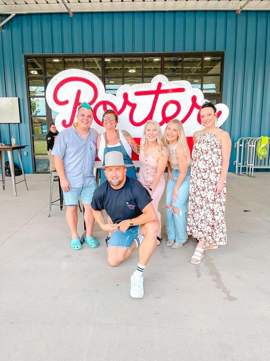 The_Maker_City's tweet photo. It's Porter Flea weekend in #Nashville and #TheMakerCity is represented! Don't miss this awesome craft fair! 

#PorterFlea #KnoxRocks https://t.co/q5bFFWPa4t