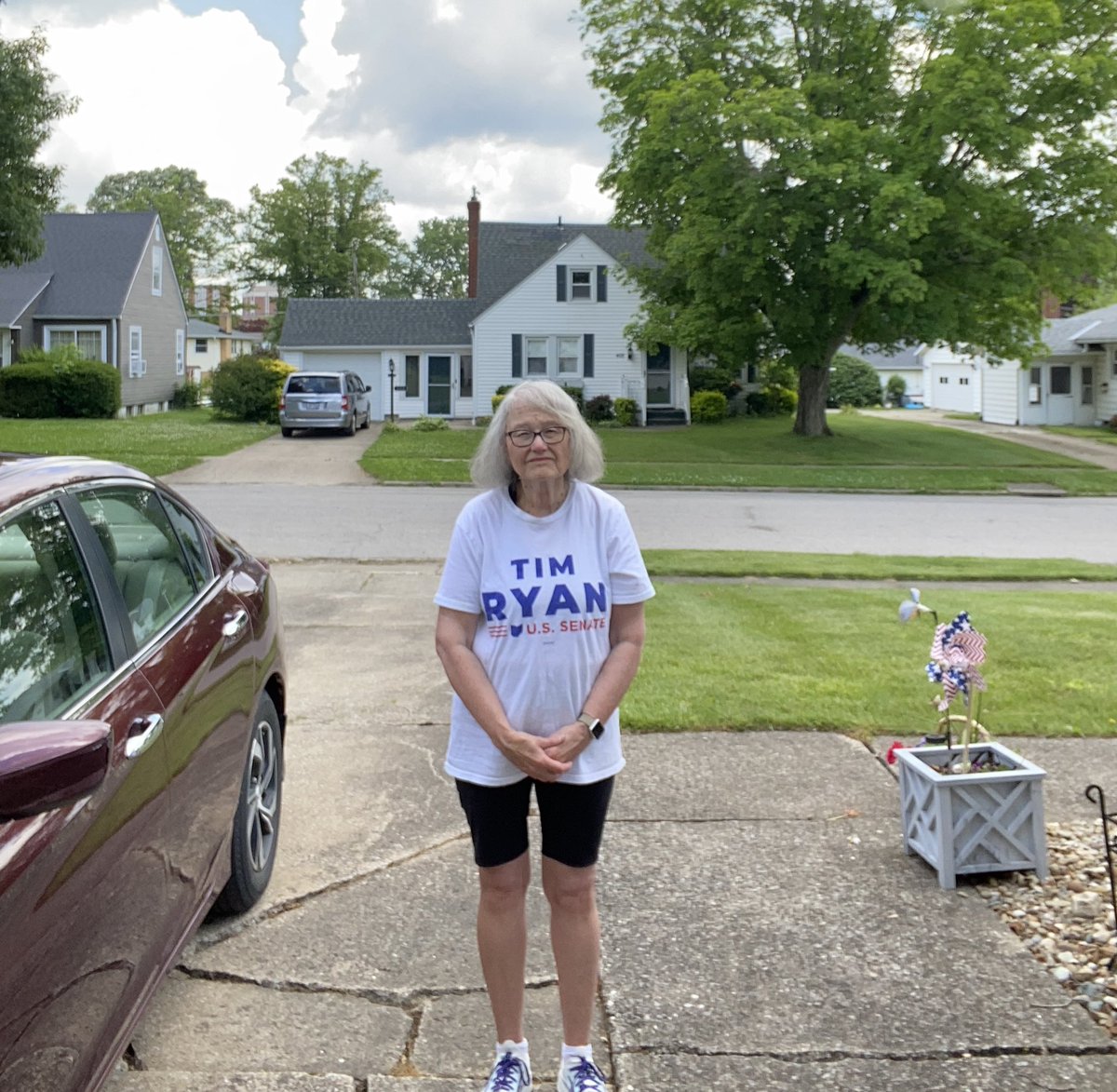 Just got done with 3 mile walk in the neighborhood !  Let my neighbors know who I am supporting for Senator for OHIO @TimRyan