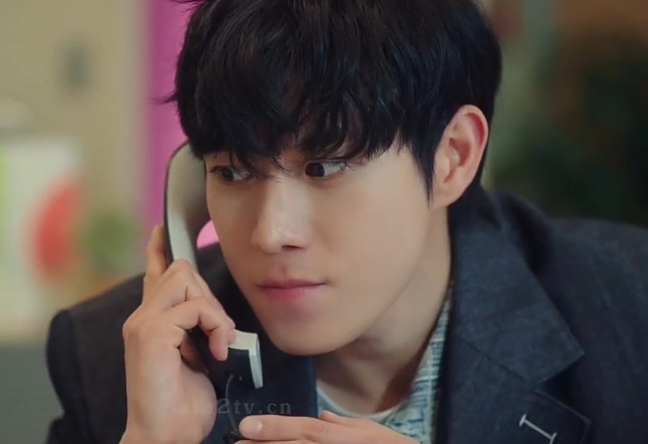 We shouldn't leave Hong TaeSong and a telephone in the same room, cause we all know what happened next 🤣
#ShootingStars #ShootingStarsEp15