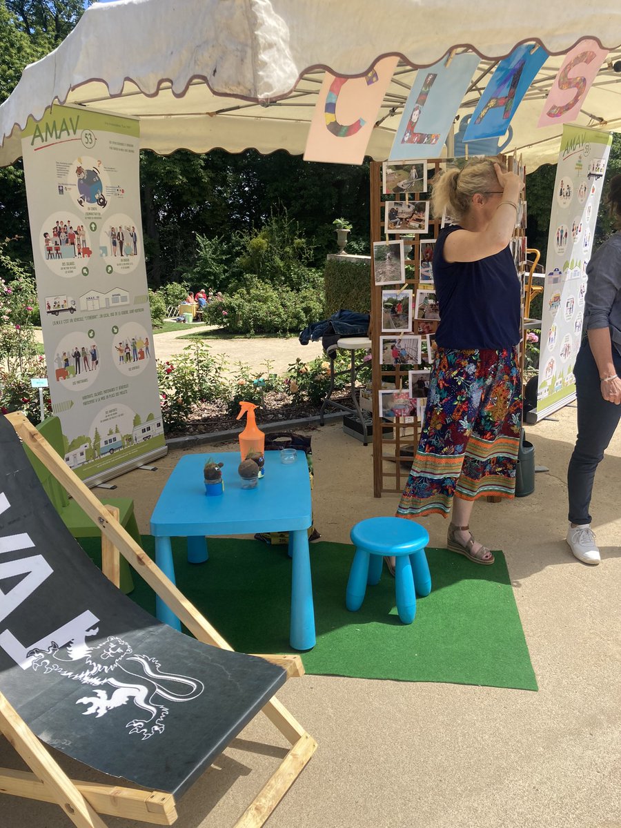 camille_petron's tweet photo. @Laval_la_Ville, de la Perrine au Château-Neuf, des jeux, du sport, pour les 20 ans de la fête du #jeu, mais aussi pour la journée départementale du #CLAS ! 😎 @La_Ligue_FAL_53 @ClepLaval L’éducation populaire dans toute sa splendeur ! Merci ☺️ https://t.co/OuLhDkGyNA