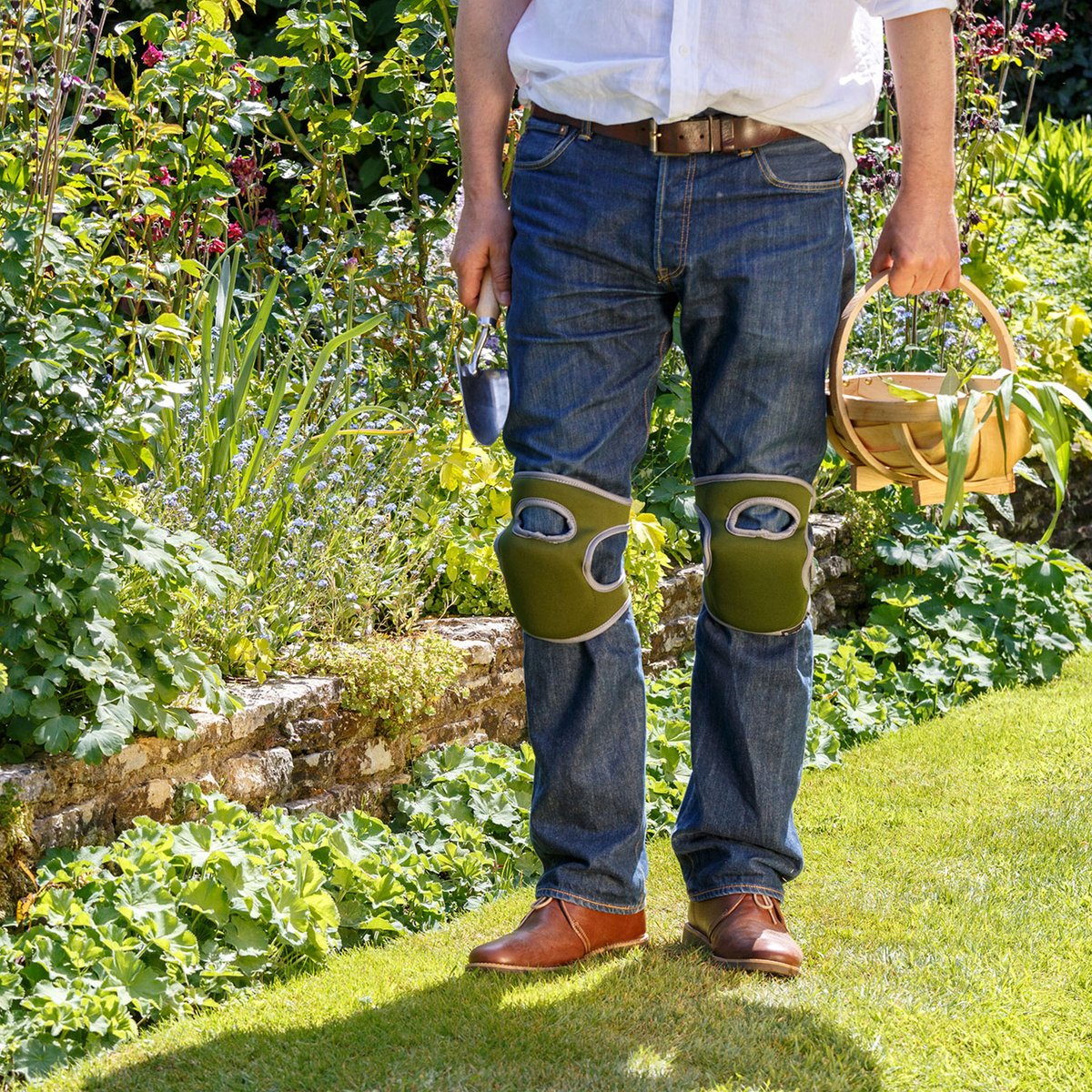 If you're looking for #FathersDay #gift inspiration, we have great #gardening tools, gifts and gadgets for every dad - and every budget.  Here's our top picks: burgonandball.com/blogs/journal/….
View our Gifts for Men: burgonandball.com/collections/fo…