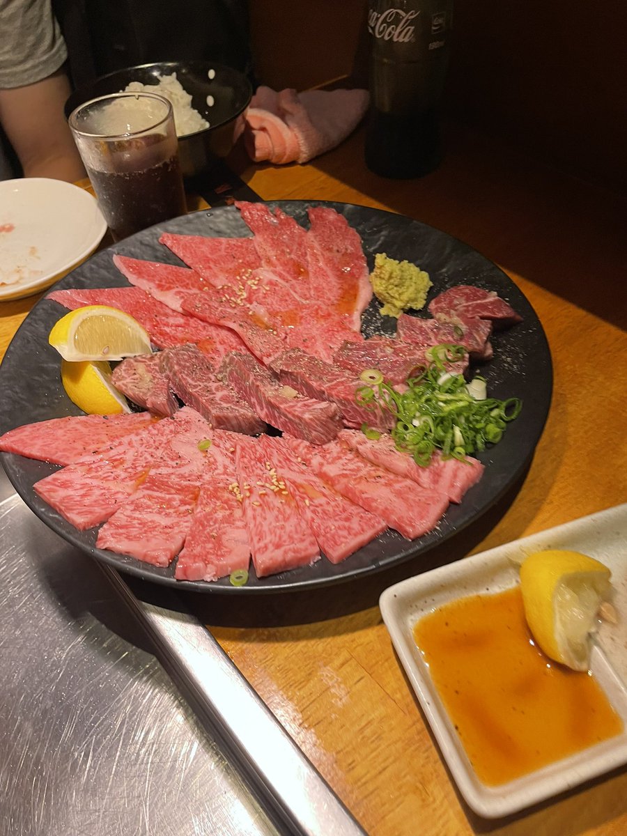 NGX70000000R's tweet photo. 人の金で食う肉は美味かった https://t.co/HajVbNaZy1