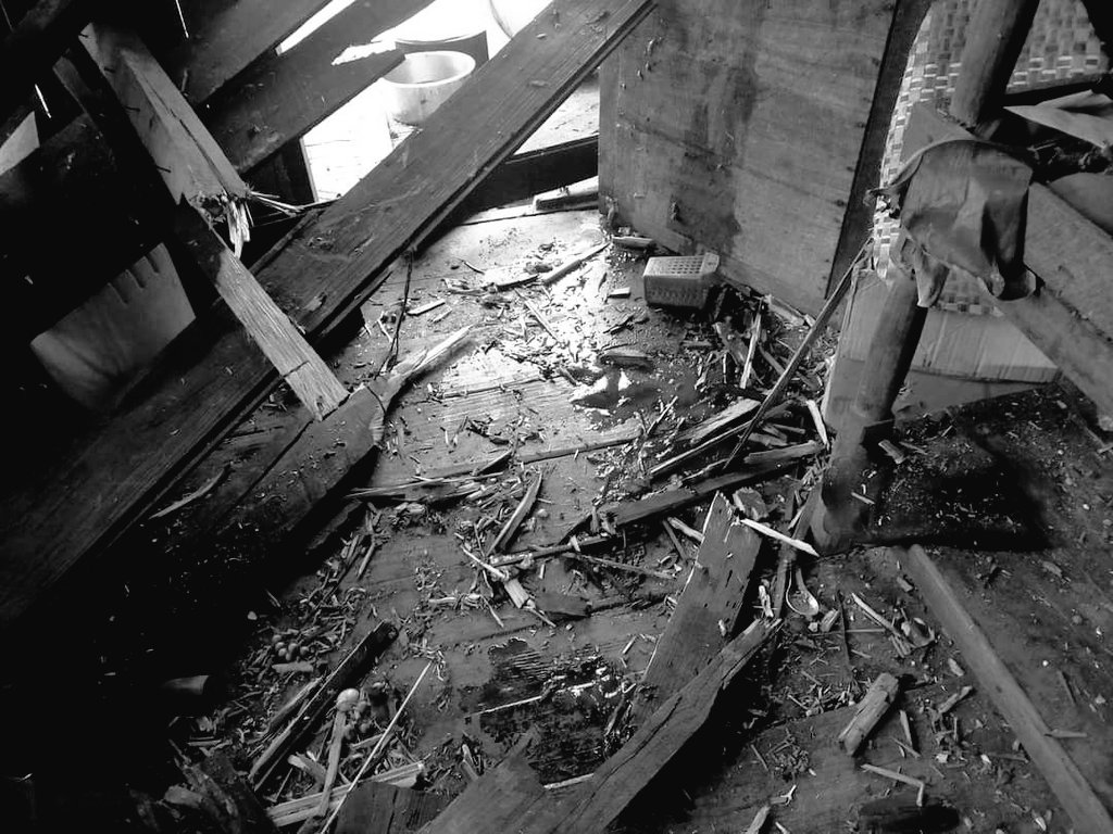 BryanOC55893120's tweet photo. Tw // Sensitive Contents,
SAC troops from battalion 102 shelled artilleries to Saungdular village, Demoso tsp, Karenni state last night, resulting in death of a resident and injuring of 3, according to Demoso-PDF. #2022Jun11Coup #WarCrimesOfJunta #WhatsHappeningInMyanmar https://t.co/Cclq7U0PWO