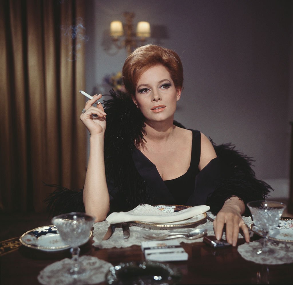 Happy 85th birthday to THUNDERBALLS\s Luciana Paluzzi.  She\s my kind of gal. 